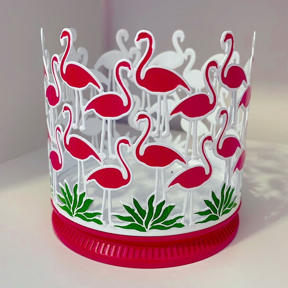 Bath & body works flamingo candle holder